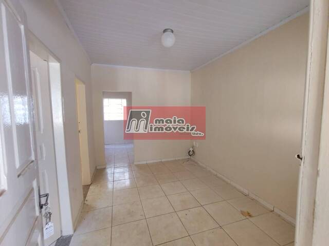 #0080 - Casa para Locação em Montes Claros - MG - 2